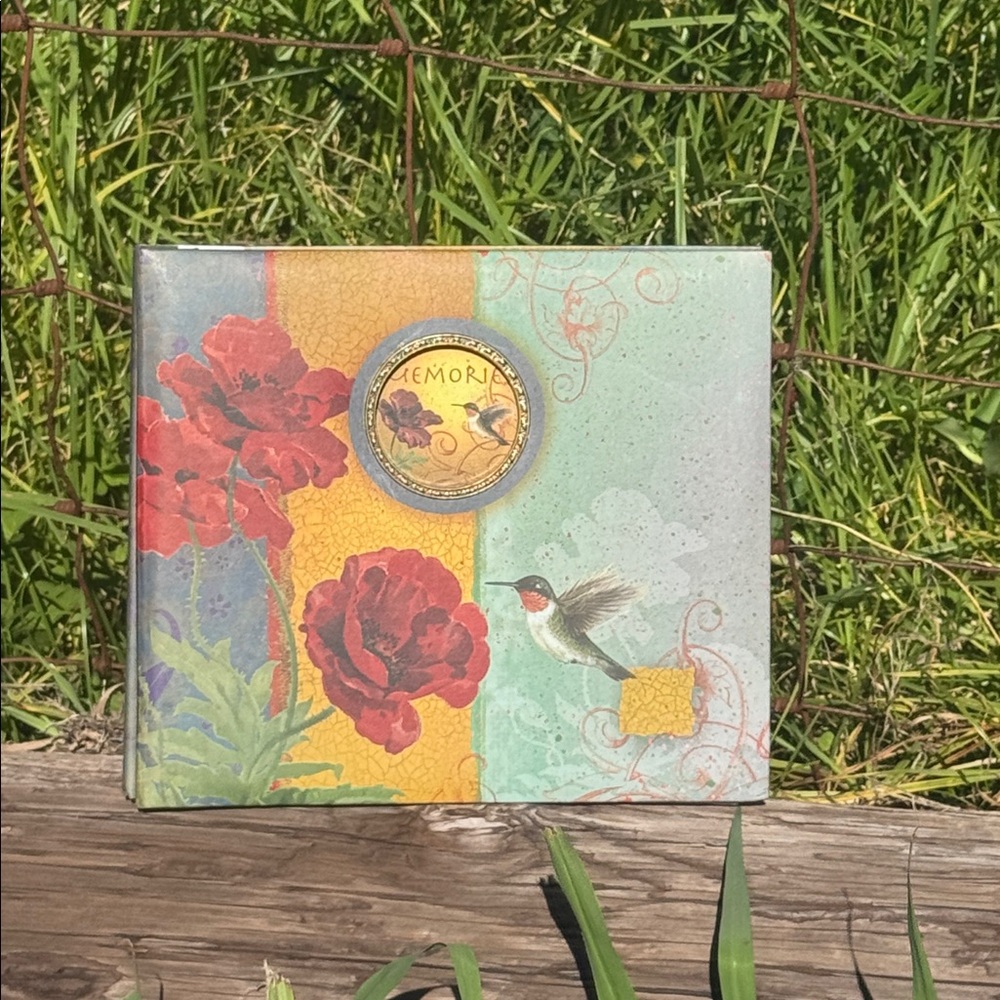 Scrapbook Photo Memories Album Hummingbird Rose 10x9 New